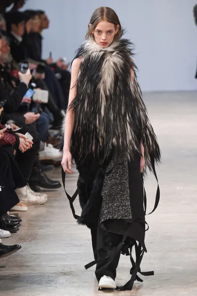 Look 38